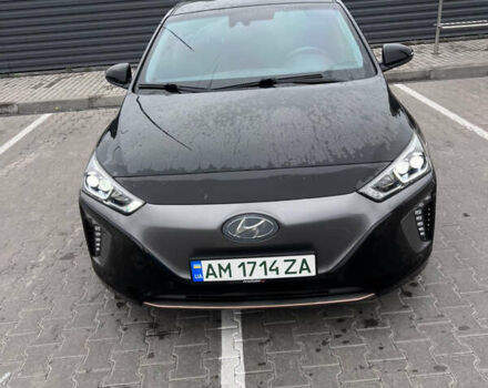 Черный Хендай Ioniq, объемом двигателя 0 л и пробегом 78 тыс. км за 13700 $, фото 1 на Automoto.ua