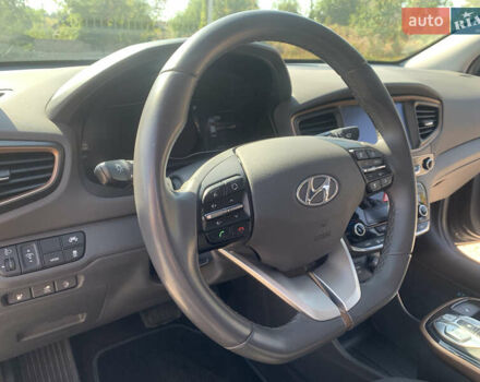Черный Хендай Ioniq, объемом двигателя 0 л и пробегом 85 тыс. км за 11900 $, фото 14 на Automoto.ua