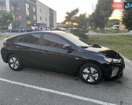Черный Хендай Ioniq, объемом двигателя 1.58 л и пробегом 165 тыс. км за 15000 $, фото 21 на Automoto.ua