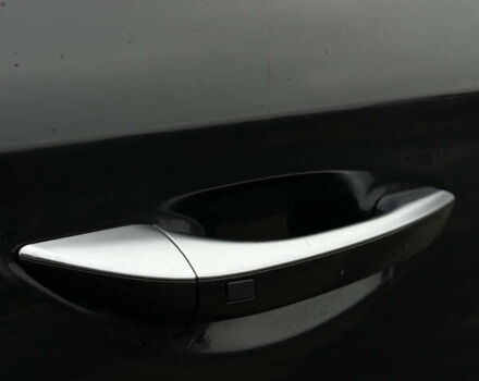 Черный Хендай Ioniq, объемом двигателя 0 л и пробегом 134 тыс. км за 13200 $, фото 11 на Automoto.ua