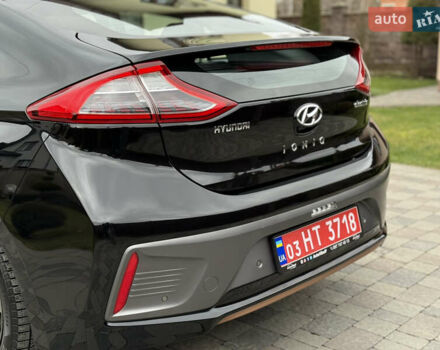 Черный Хендай Ioniq, объемом двигателя 0 л и пробегом 100 тыс. км за 14200 $, фото 11 на Automoto.ua