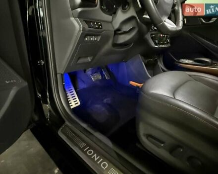 Чорний Хендай Ioniq, об'ємом двигуна 0 л та пробігом 108 тис. км за 14401 $, фото 17 на Automoto.ua