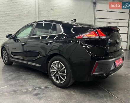 Черный Хендай Ioniq, объемом двигателя 0 л и пробегом 110 тыс. км за 13500 $, фото 5 на Automoto.ua