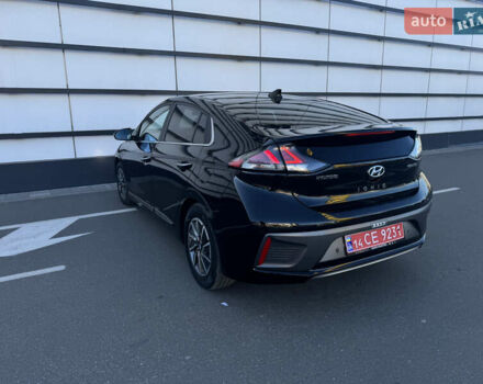 Чорний Хендай Ioniq, об'ємом двигуна 0 л та пробігом 102 тис. км за 14900 $, фото 10 на Automoto.ua