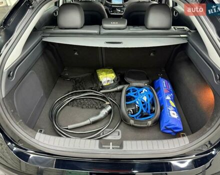 Чорний Хендай Ioniq, об'ємом двигуна 0 л та пробігом 108 тис. км за 14401 $, фото 35 на Automoto.ua