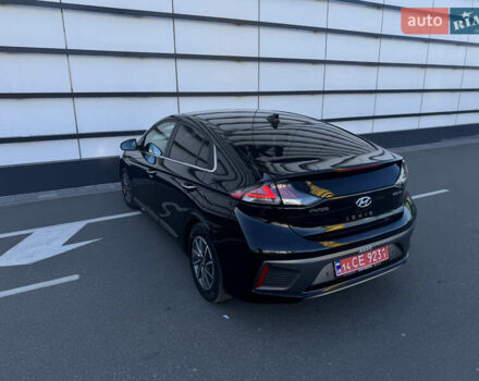 Чорний Хендай Ioniq, об'ємом двигуна 0 л та пробігом 102 тис. км за 14900 $, фото 17 на Automoto.ua
