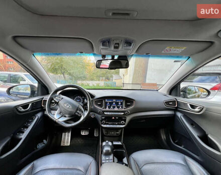Чорний Хендай Ioniq, об'ємом двигуна 0 л та пробігом 90 тис. км за 14150 $, фото 48 на Automoto.ua