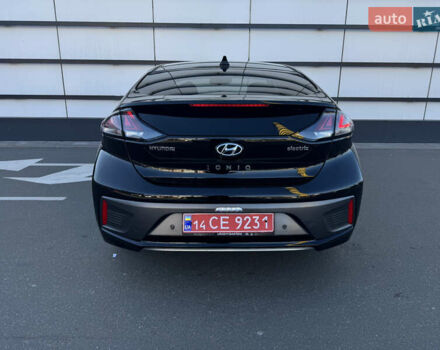 Чорний Хендай Ioniq, об'ємом двигуна 0 л та пробігом 102 тис. км за 14900 $, фото 12 на Automoto.ua