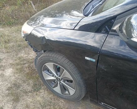 Черный Хендай Ioniq, объемом двигателя 0 л и пробегом 85 тыс. км за 7200 $, фото 4 на Automoto.ua