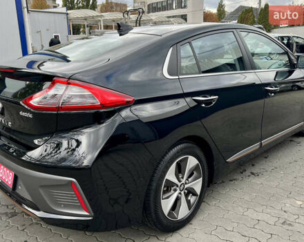 Чорний Хендай Ioniq, об'ємом двигуна 0 л та пробігом 90 тис. км за 14150 $, фото 23 на Automoto.ua