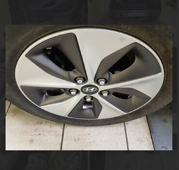 Чорний Хендай Ioniq, об'ємом двигуна 0 л та пробігом 90 тис. км за 14150 $, фото 99 на Automoto.ua