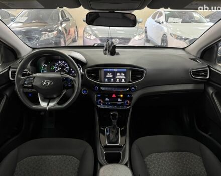 Чорний Хендай Ioniq, об'ємом двигуна 0 л та пробігом 35 тис. км за 13800 $, фото 11 на Automoto.ua