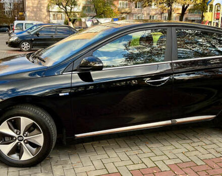 Чорний Хендай Ioniq, об'ємом двигуна 0 л та пробігом 90 тис. км за 14150 $, фото 13 на Automoto.ua