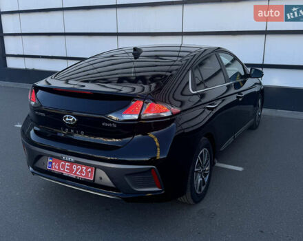 Чорний Хендай Ioniq, об'ємом двигуна 0 л та пробігом 102 тис. км за 14900 $, фото 16 на Automoto.ua