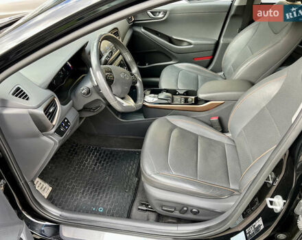Чорний Хендай Ioniq, об'ємом двигуна 0 л та пробігом 90 тис. км за 14150 $, фото 35 на Automoto.ua