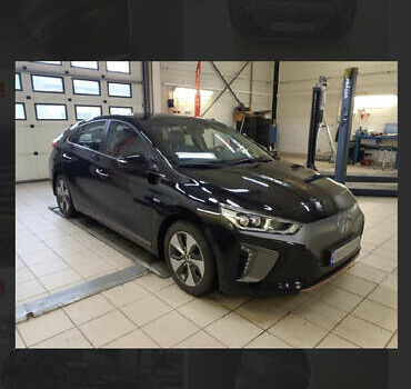 Чорний Хендай Ioniq, об'ємом двигуна 0 л та пробігом 90 тис. км за 14150 $, фото 89 на Automoto.ua