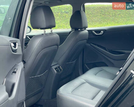 Черный Хендай Ioniq, объемом двигателя 0 л и пробегом 45 тыс. км за 16500 $, фото 13 на Automoto.ua