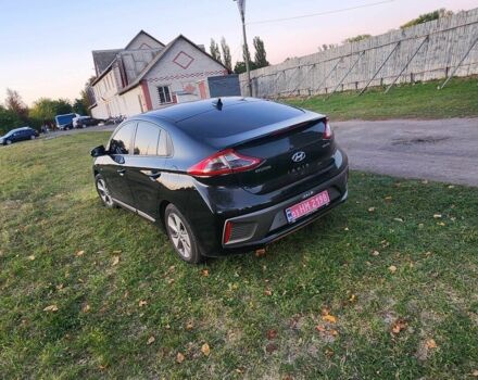 Черный Хендай Ioniq, объемом двигателя 0 л и пробегом 99 тыс. км за 12200 $, фото 9 на Automoto.ua