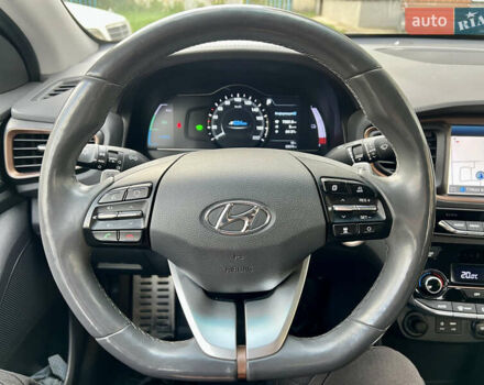 Чорний Хендай Ioniq, об'ємом двигуна 0 л та пробігом 90 тис. км за 14150 $, фото 54 на Automoto.ua