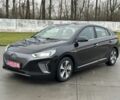 Черный Хендай Ioniq, объемом двигателя 0 л и пробегом 137 тыс. км за 12499 $, фото 1 на Automoto.ua