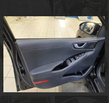 Чорний Хендай Ioniq, об'ємом двигуна 0 л та пробігом 90 тис. км за 14150 $, фото 96 на Automoto.ua