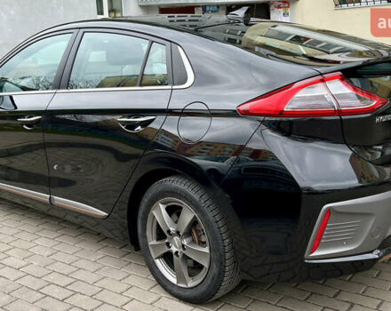 Чорний Хендай Ioniq, об'ємом двигуна 0 л та пробігом 95 тис. км за 13600 $, фото 22 на Automoto.ua