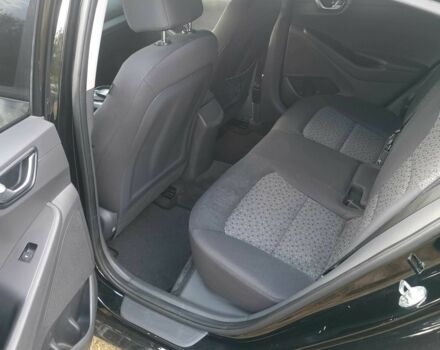 Черный Хендай Ioniq, объемом двигателя 0 л и пробегом 85 тыс. км за 7200 $, фото 12 на Automoto.ua