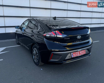 Чорний Хендай Ioniq, об'ємом двигуна 0 л та пробігом 102 тис. км за 14900 $, фото 18 на Automoto.ua