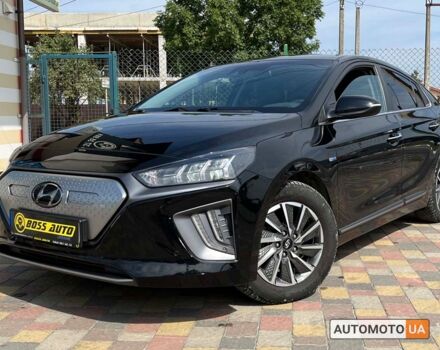 Черный Хендай Ioniq, объемом двигателя 40 л и пробегом 104 тыс. км за 17800 $, фото 2 на Automoto.ua