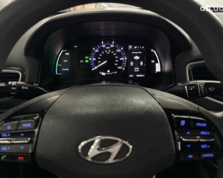 Чорний Хендай Ioniq, об'ємом двигуна 0 л та пробігом 35 тис. км за 13800 $, фото 12 на Automoto.ua