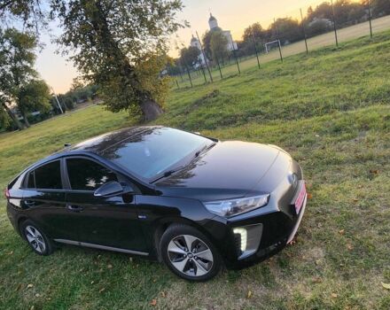 Черный Хендай Ioniq, объемом двигателя 0 л и пробегом 99 тыс. км за 12200 $, фото 1 на Automoto.ua
