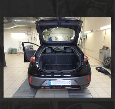 Чорний Хендай Ioniq, об'ємом двигуна 0 л та пробігом 90 тис. км за 14150 $, фото 97 на Automoto.ua