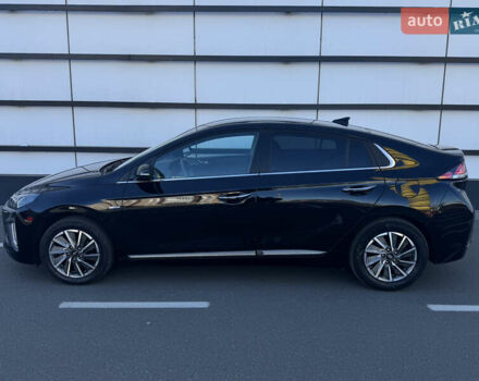 Чорний Хендай Ioniq, об'ємом двигуна 0 л та пробігом 102 тис. км за 14900 $, фото 22 на Automoto.ua