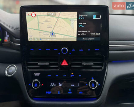 Чорний Хендай Ioniq, об'ємом двигуна 0 л та пробігом 102 тис. км за 14900 $, фото 32 на Automoto.ua