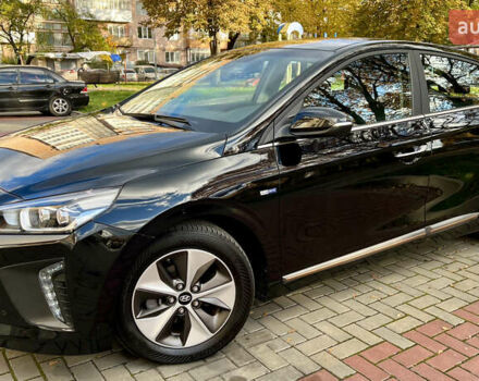 Чорний Хендай Ioniq, об'ємом двигуна 0 л та пробігом 90 тис. км за 14150 $, фото 14 на Automoto.ua