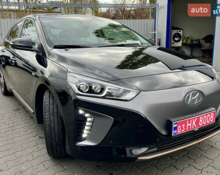 Чорний Хендай Ioniq, об'ємом двигуна 0 л та пробігом 90 тис. км за 14150 $, фото 18 на Automoto.ua