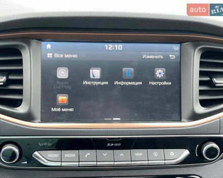 Черный Хендай Ioniq, объемом двигателя 0 л и пробегом 45 тыс. км за 16500 $, фото 24 на Automoto.ua