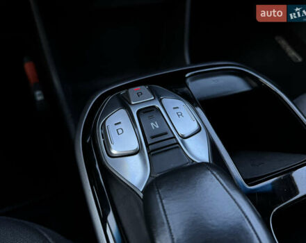 Чорний Хендай Ioniq, об'ємом двигуна 0 л та пробігом 102 тис. км за 14900 $, фото 25 на Automoto.ua