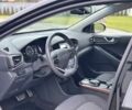 Черный Хендай Ioniq, объемом двигателя 0 л и пробегом 137 тыс. км за 12499 $, фото 14 на Automoto.ua