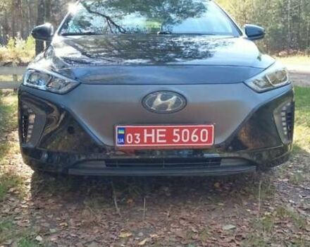 Черный Хендай Ioniq, объемом двигателя 0 л и пробегом 161 тыс. км за 12500 $, фото 8 на Automoto.ua