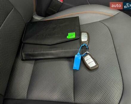 Чорний Хендай Ioniq, об'ємом двигуна 0 л та пробігом 108 тис. км за 14401 $, фото 27 на Automoto.ua