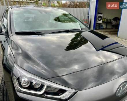 Чорний Хендай Ioniq, об'ємом двигуна 0 л та пробігом 90 тис. км за 14150 $, фото 16 на Automoto.ua