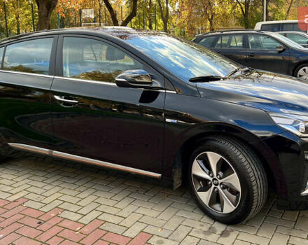 Чорний Хендай Ioniq, об'ємом двигуна 0 л та пробігом 90 тис. км за 14150 $, фото 4 на Automoto.ua