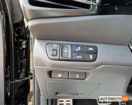 Черный Хендай Ioniq, объемом двигателя 40 л и пробегом 104 тыс. км за 17800 $, фото 16 на Automoto.ua