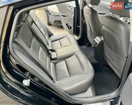 Чорний Хендай Ioniq, об'ємом двигуна 0 л та пробігом 90 тис. км за 14150 $, фото 44 на Automoto.ua