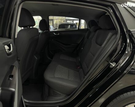 Чорний Хендай Ioniq, об'ємом двигуна 0 л та пробігом 35 тис. км за 13800 $, фото 5 на Automoto.ua