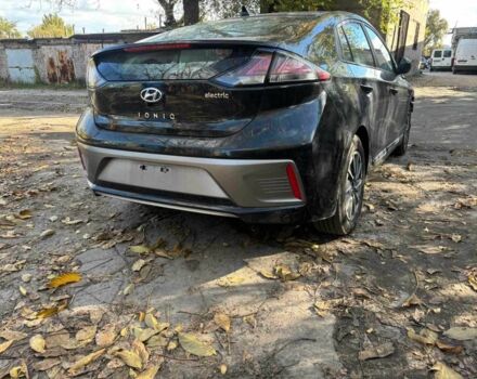 Чорний Хендай Ioniq, об'ємом двигуна 0 л та пробігом 139 тис. км за 7000 $, фото 8 на Automoto.ua