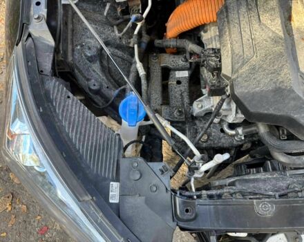 Чорний Хендай Ioniq, об'ємом двигуна 0 л та пробігом 139 тис. км за 7000 $, фото 6 на Automoto.ua