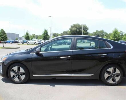 Чорний Хендай Ioniq, об'ємом двигуна 1.6 л та пробігом 13 тис. км за 10000 $, фото 2 на Automoto.ua