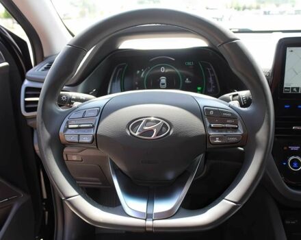 Чорний Хендай Ioniq, об'ємом двигуна 1.6 л та пробігом 13 тис. км за 10000 $, фото 8 на Automoto.ua